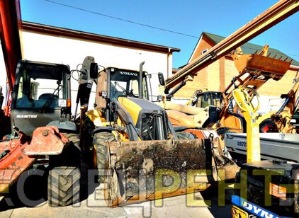 Аренда экскаватора с фронтальным погрузчиком
VOLVO BL71 VOLVO BL71